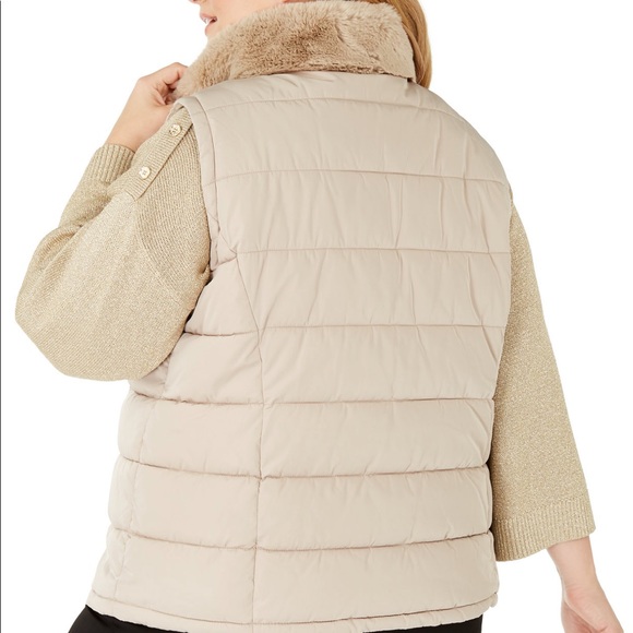 Calvin Klein Plus Size Vest - Picture 2 of 5